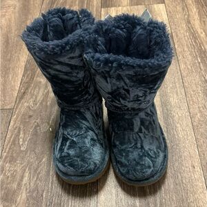 Ugg toddler boots
